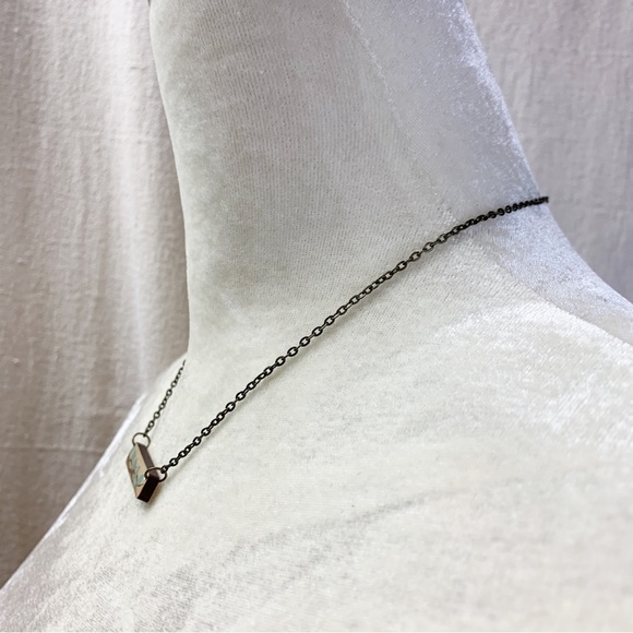 Wood Birds on a Branch Bar pendant Necklace - Picture 2 of 7